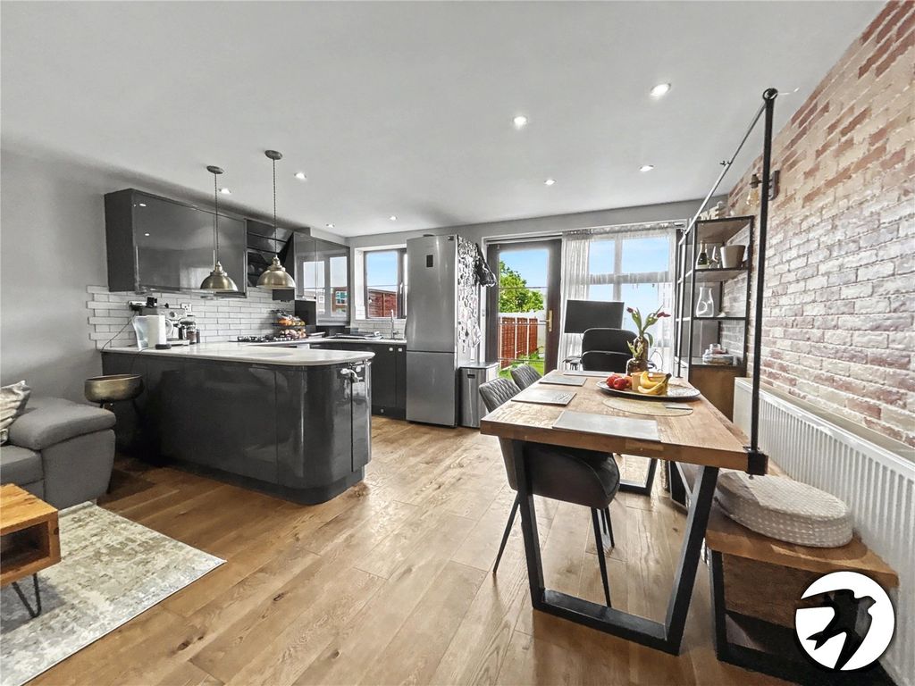 Property photo 3 of 25 Picture No. 07