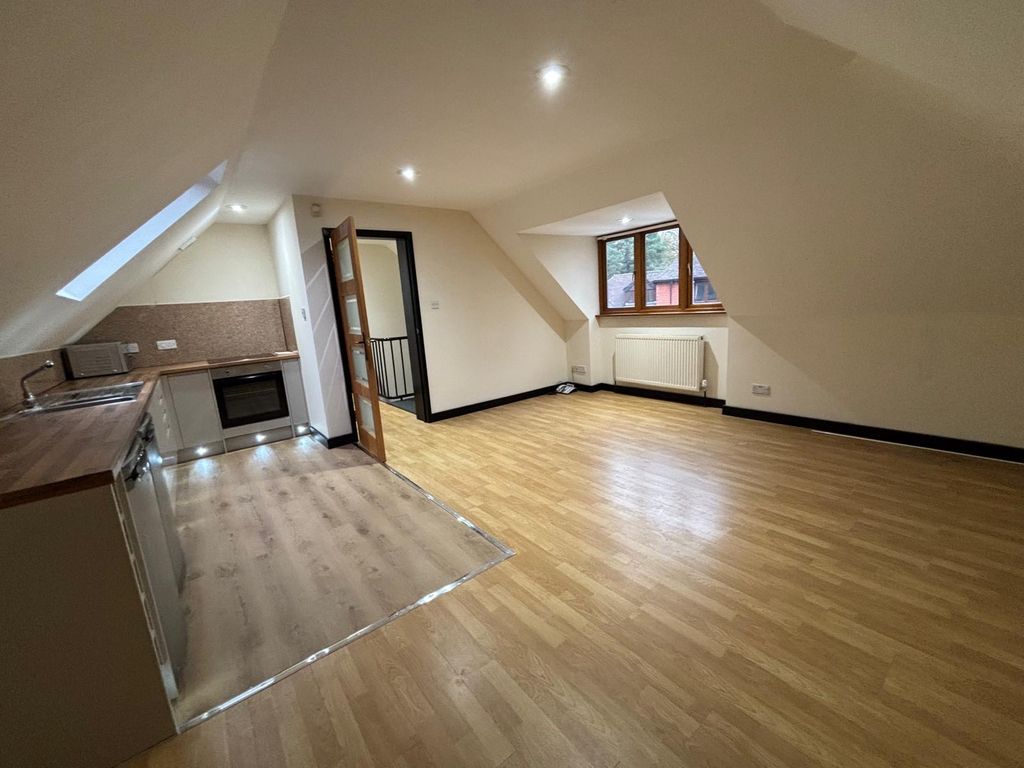 Property photo 2 of 13 25Ae92E6-14c9-4714-9E3A-8B7E8267dab7