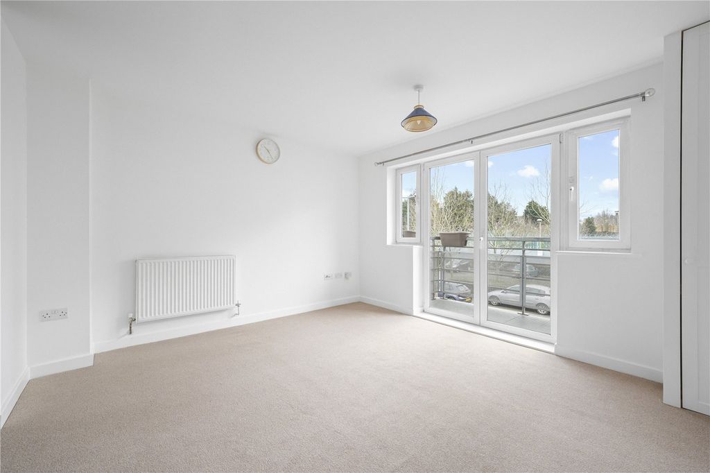 Property photo 1 of 17 Picture No. 08