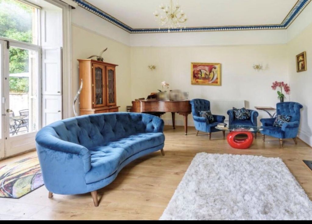 Property photo 2 of 43 Image