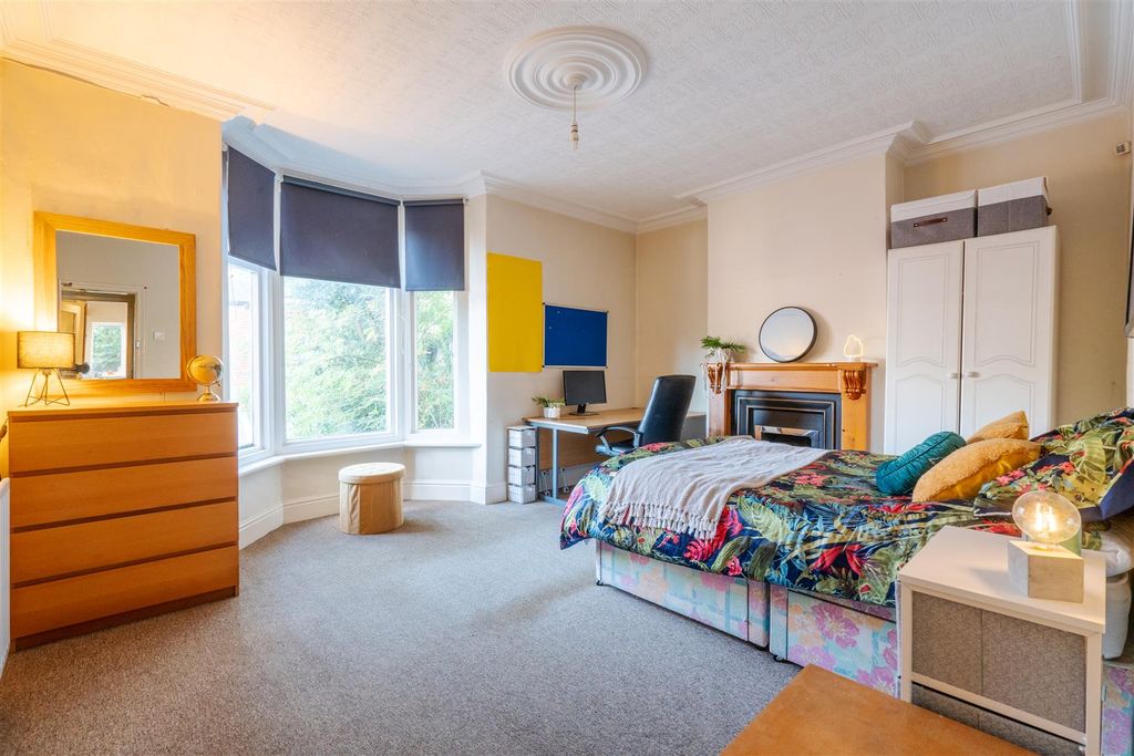 Property photo 3 of 11 _Ajh1878-Hdr.Jpg