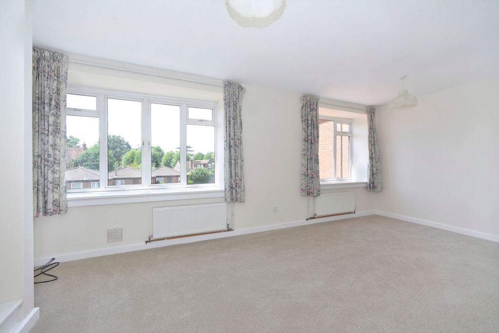 Property photo 2 of 8 Photo 1