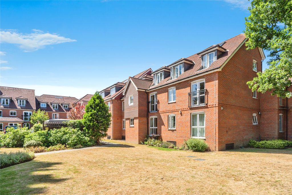 Property photo 1 of 36 Picture No. 34