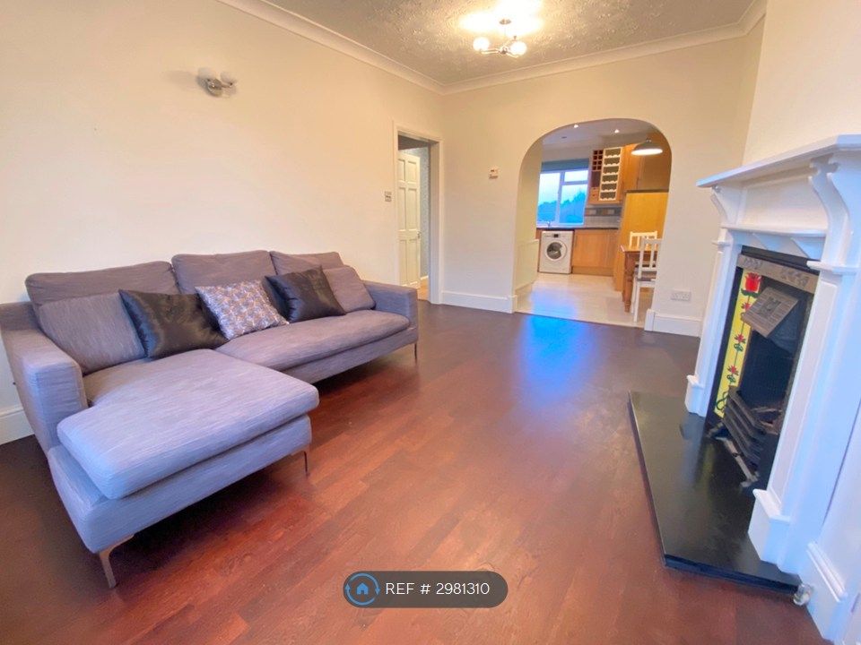 Property photo 1 of 15 Living Room