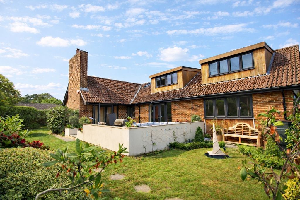 Property photo 1 of 21