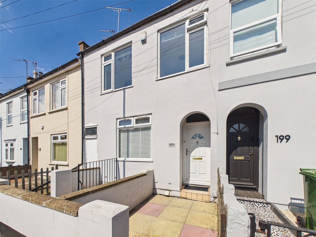 Property photo 1 of 16 Picture No. 02