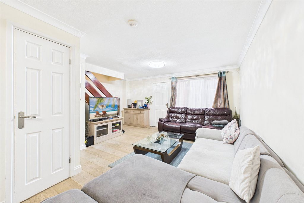 Property photo 3 of 11 Picture No. 17