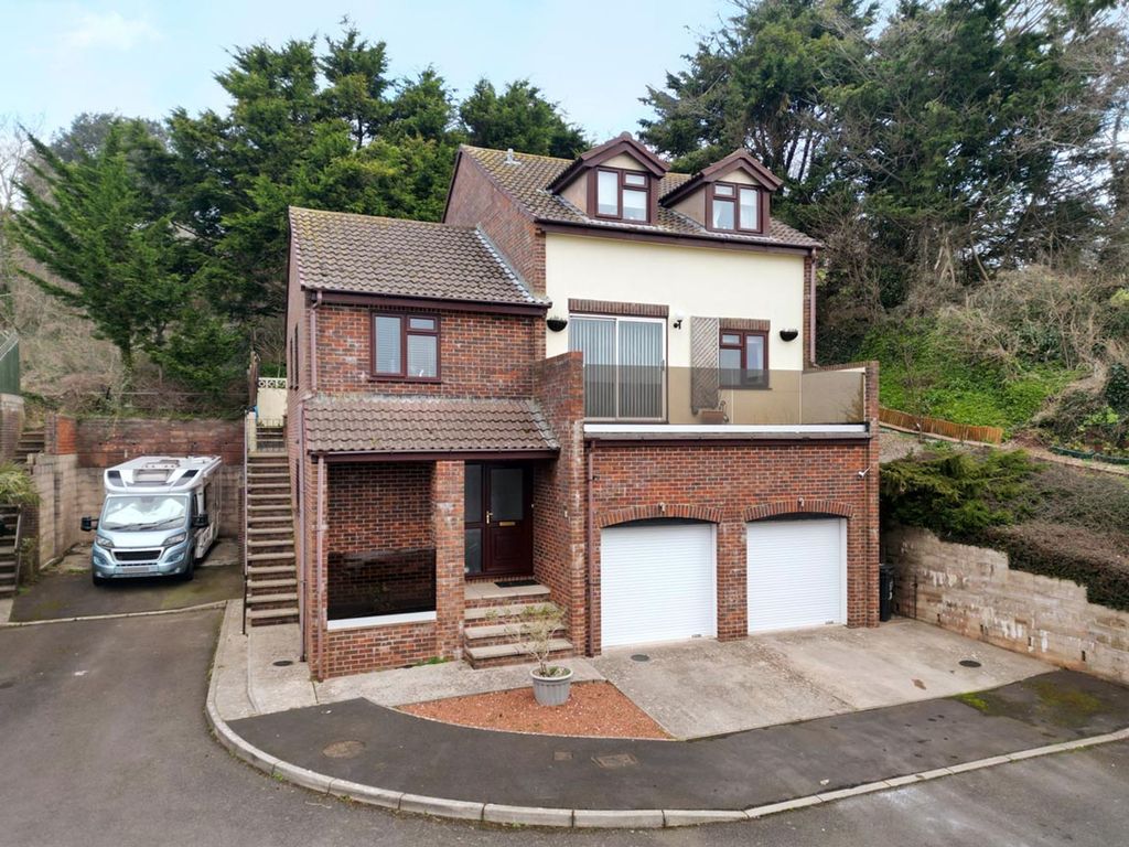 Property photo 1 of 25