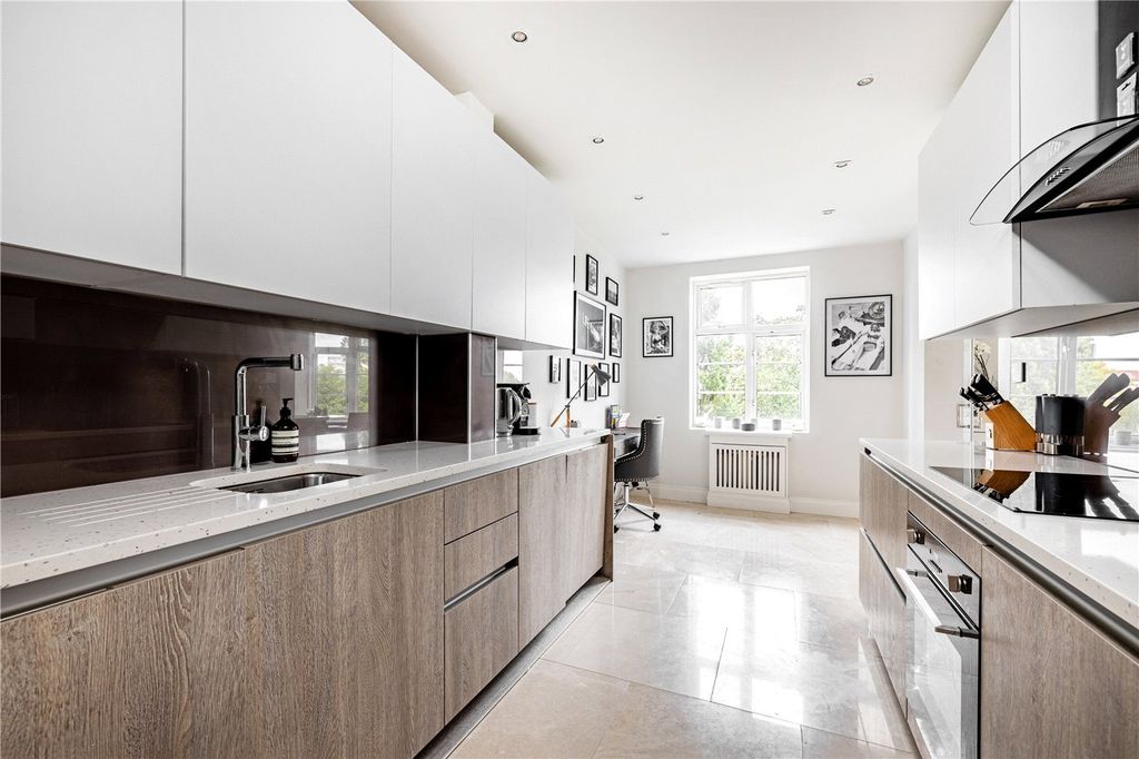 Property photo 3 of 16 Picture No. 33