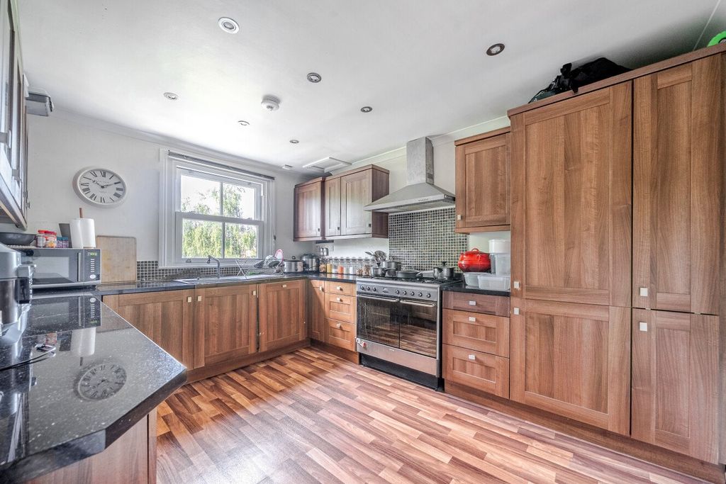 Property photo 1 of 13 Picture No. 17