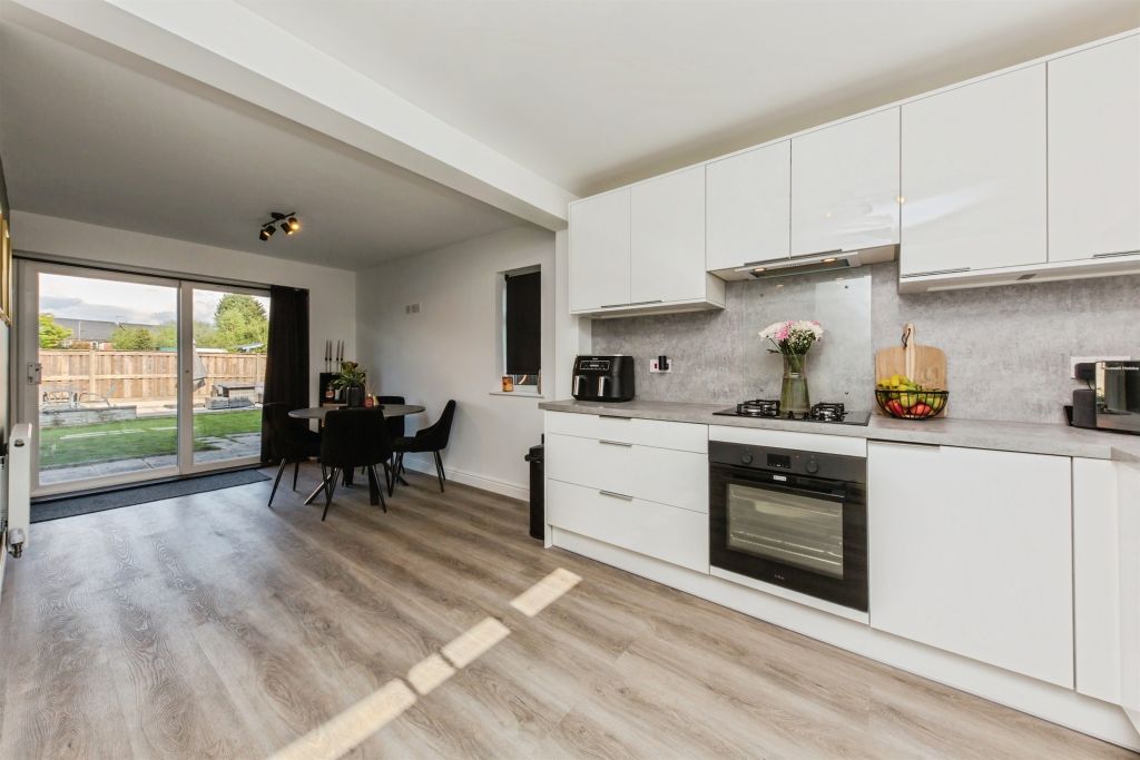 Property photo 3 of 16 Refitted Kitchen Diner:
