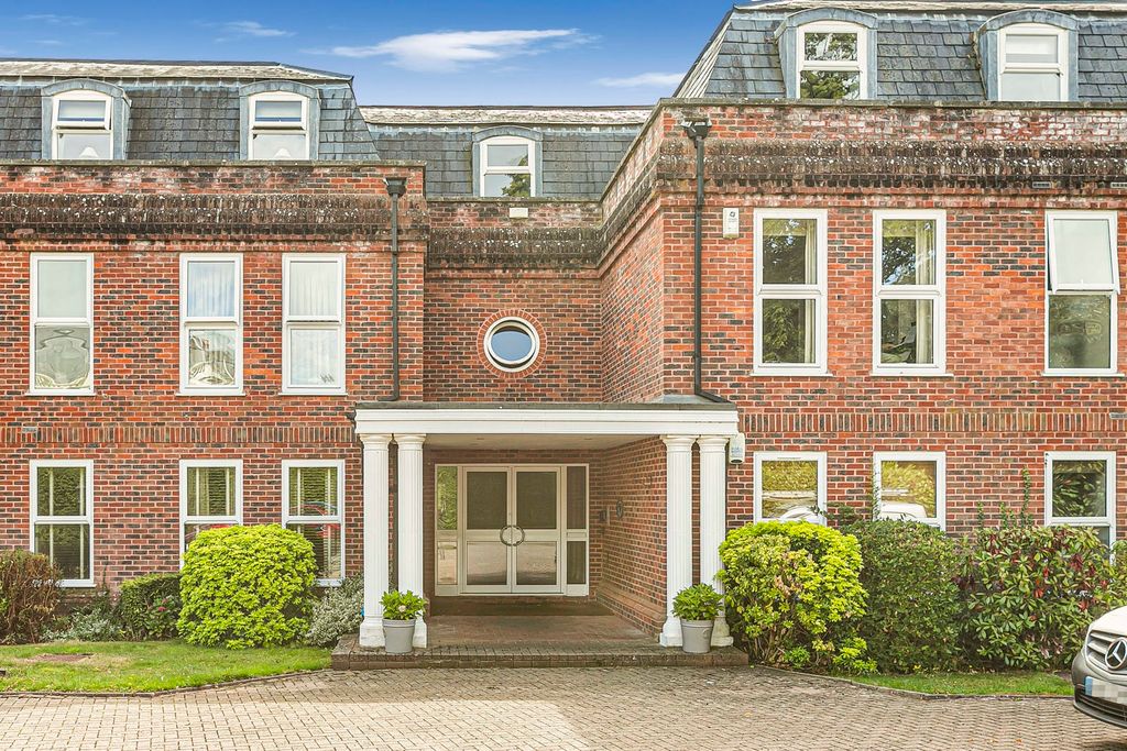 Property photo 1 of 31 Exterior