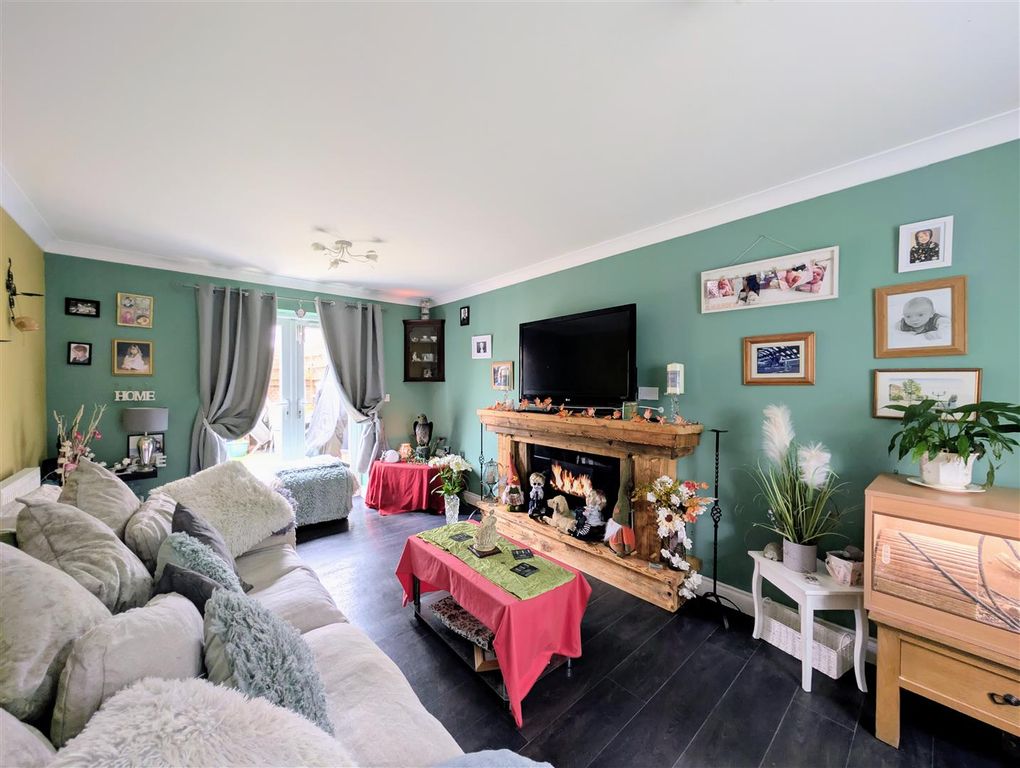 Property photo 3 of 15