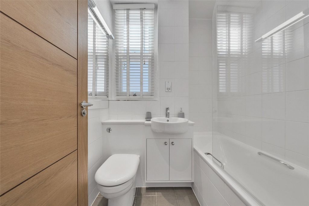 Property photo 3 of 15 Picture No. 11