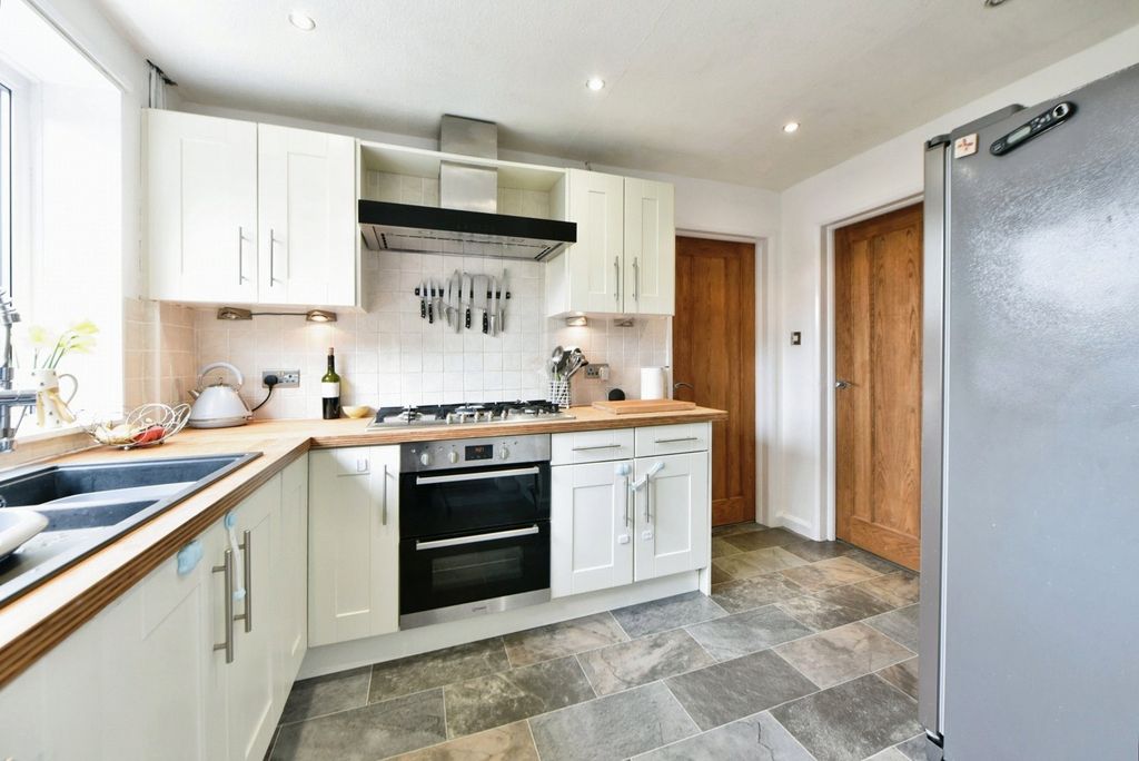 Property photo 2 of 13 Kitchen