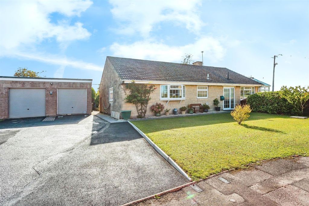 Property photo 1 of 16 Front