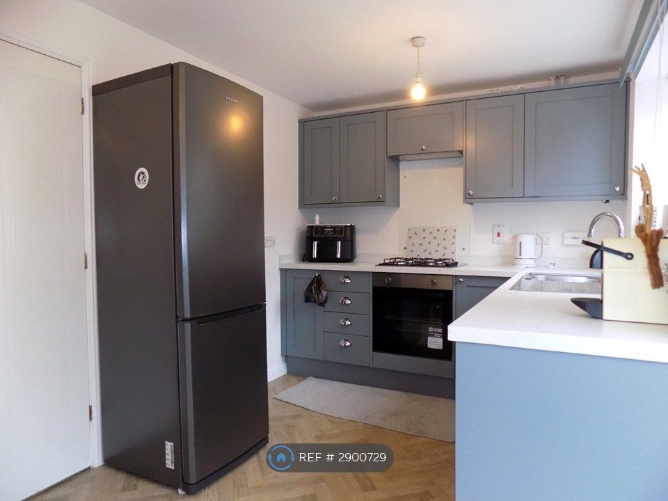 Property photo 2 of 16 Kitchen