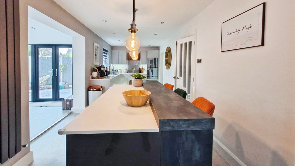 Property photo 3 of 32 87E2103E-20260316_125946