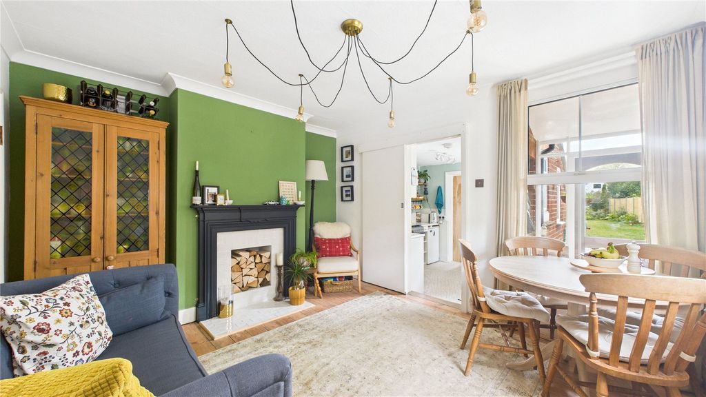 Property photo 3 of 17 Picture 3