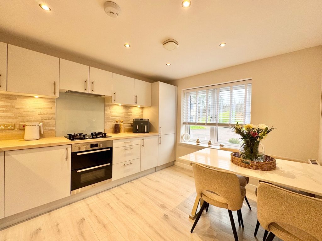 Property photo 3 of 38 Img_0249