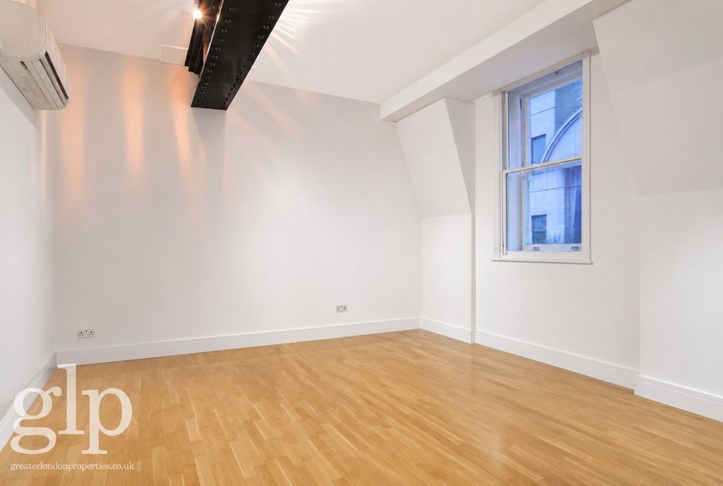 Property photo 3 of 9 975174