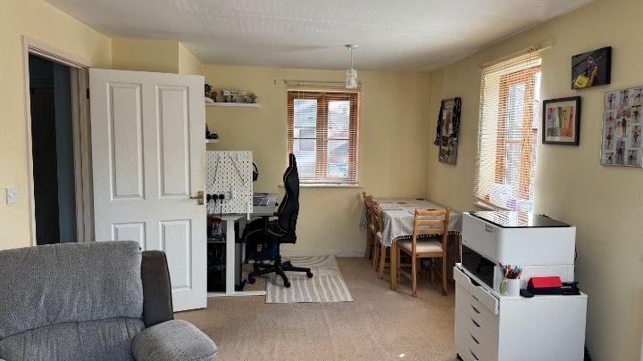 Property photo 3 of 12