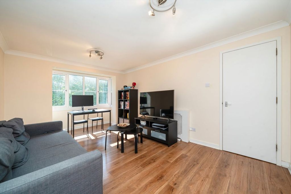 Property photo 2 of 4