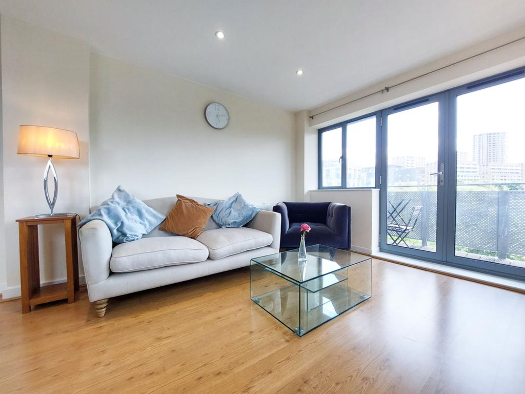 Property photo 2 of 11