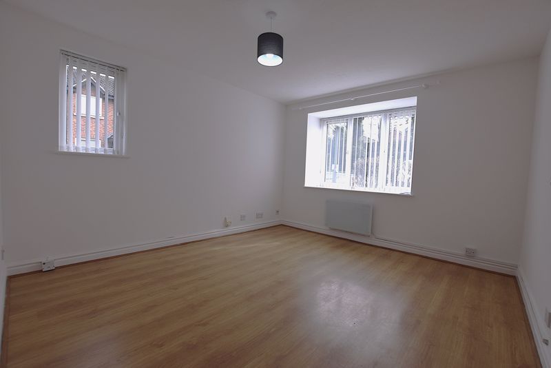 Property photo 3 of 6 Living Room