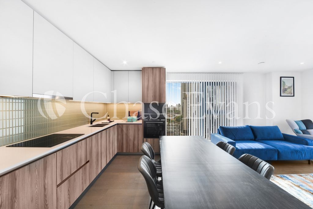 Property photo 3 of 14 Kitchen