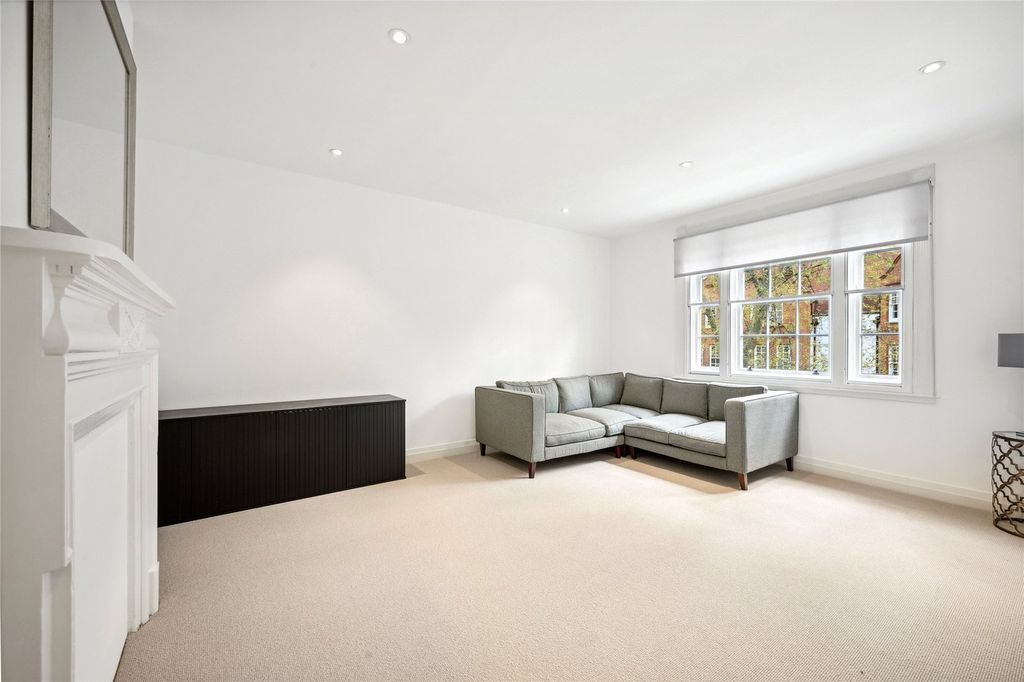 Property photo 2 of 13 Picture No. 44