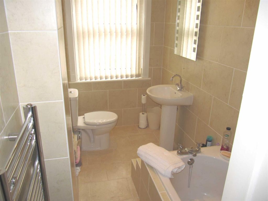 Property photo 3 of 11