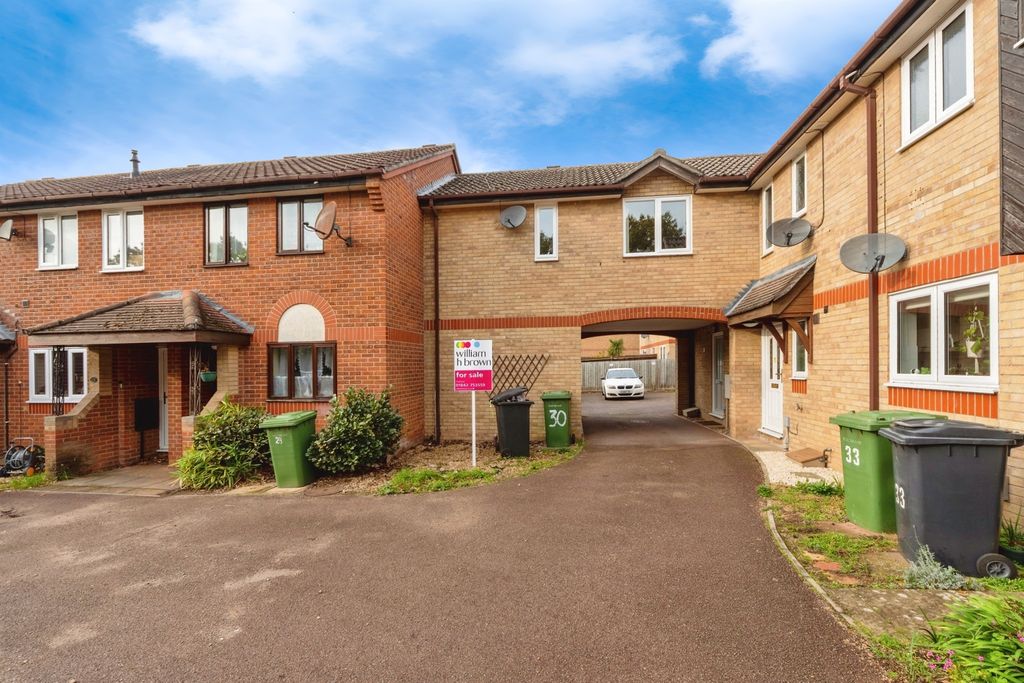 Property photo 1 of 11