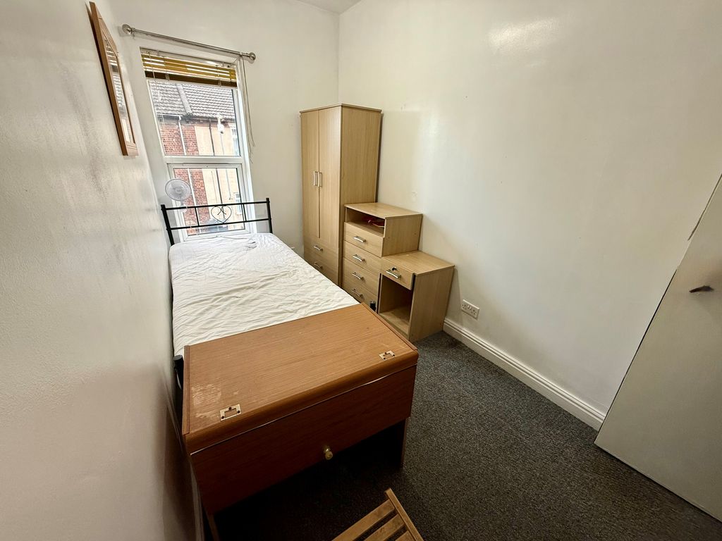 Property photo 1 of 4