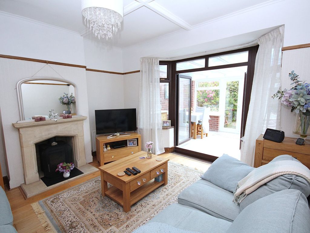 Property photo 2 of 28