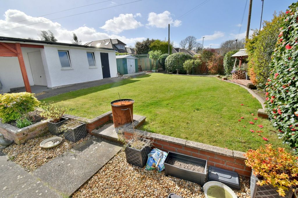 Property photo 3 of 19