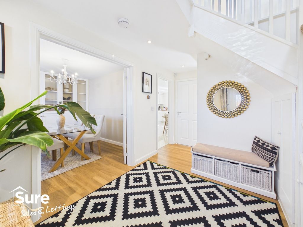 Property photo 2 of 37 5126225