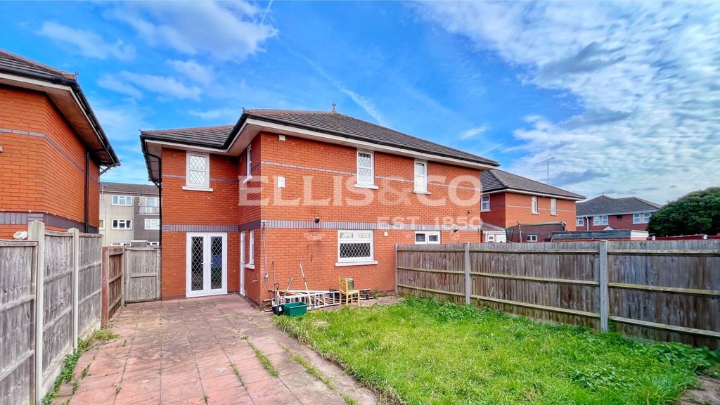 Property photo 2 of 26 Picture No. 12