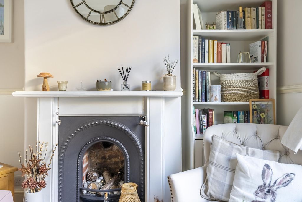 Property photo 3 of 14 Living Room