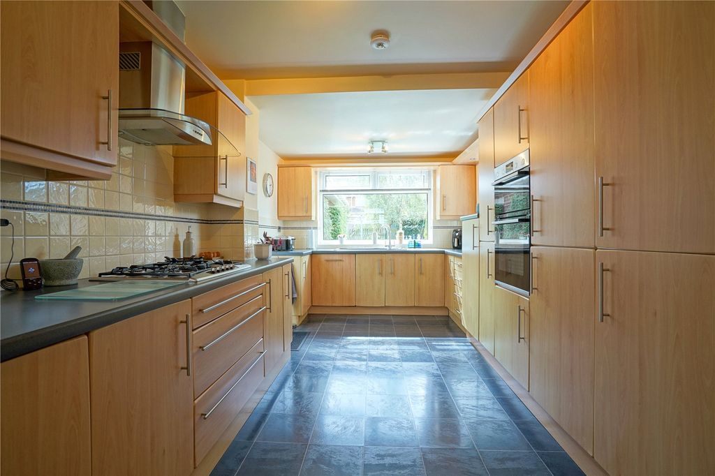 Property photo 3 of 23 Picture No. 09