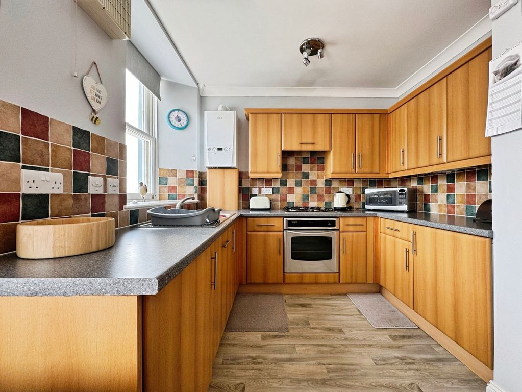 2 bed flat for saleHannafore Road, Looe, Cornwall PL13 photo 5