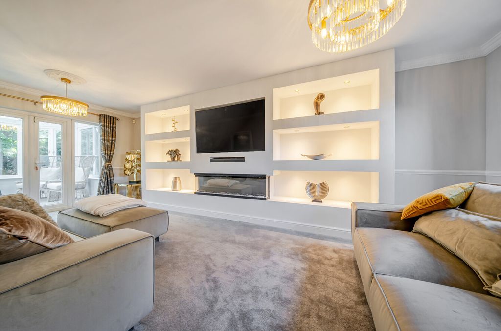 Property photo 2 of 20 1346109-4-68d529B...