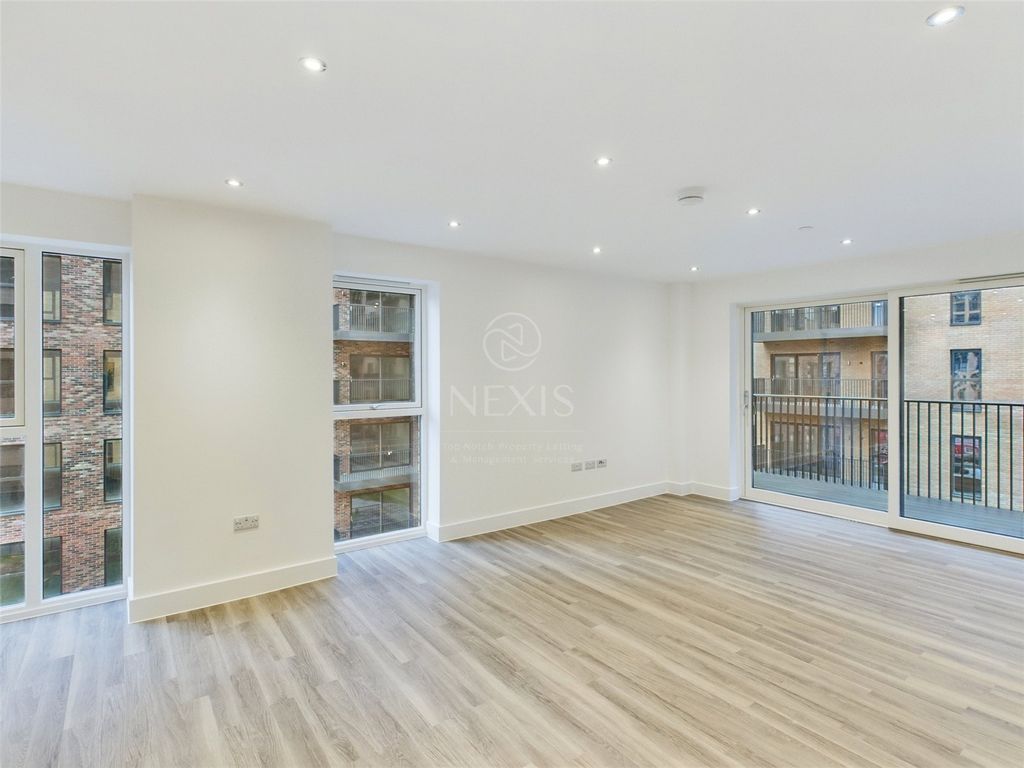 Property photo 2 of 15 Picture No. 01