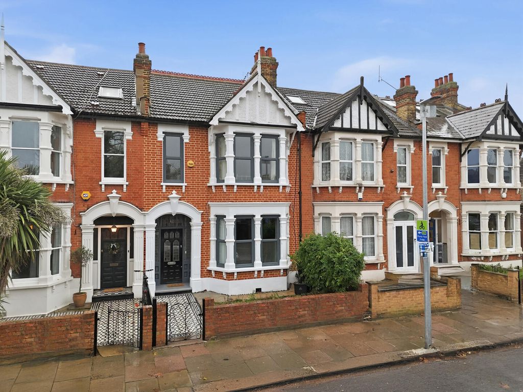 Property photo 1 of 21