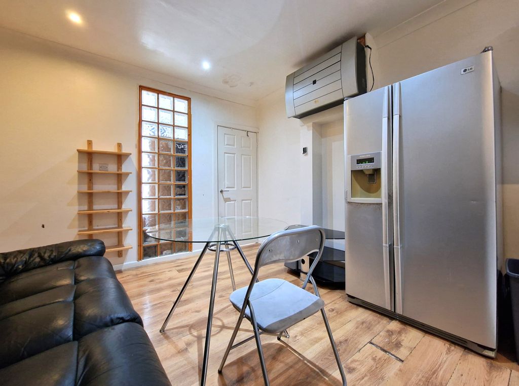 Property photo 1 of 7 One Bedroom Flat Available To Rent Located On Princess Street In Luton