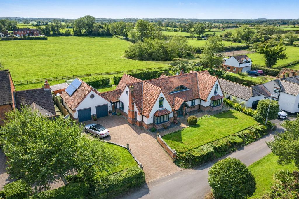 Property photo 1 of 42 6F48Da14-6934-48Ea-9A3d-19c4d36c5650.Png