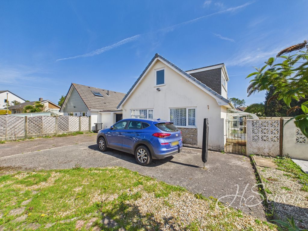 Property photo 2 of 14 Photo 4