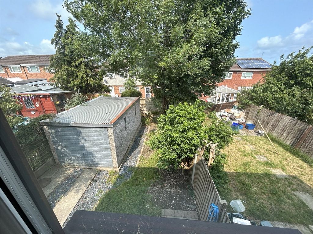 Property photo 3 of 15 Picture No. 34