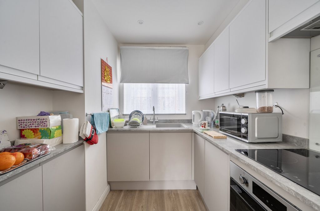 Property photo 3 of 23 3 - 1432812-8-69c2c19...