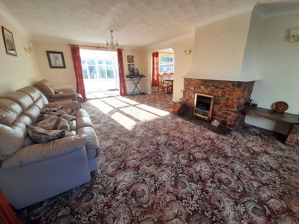 Property photo 2 of 24 Lounge Into Dining Area